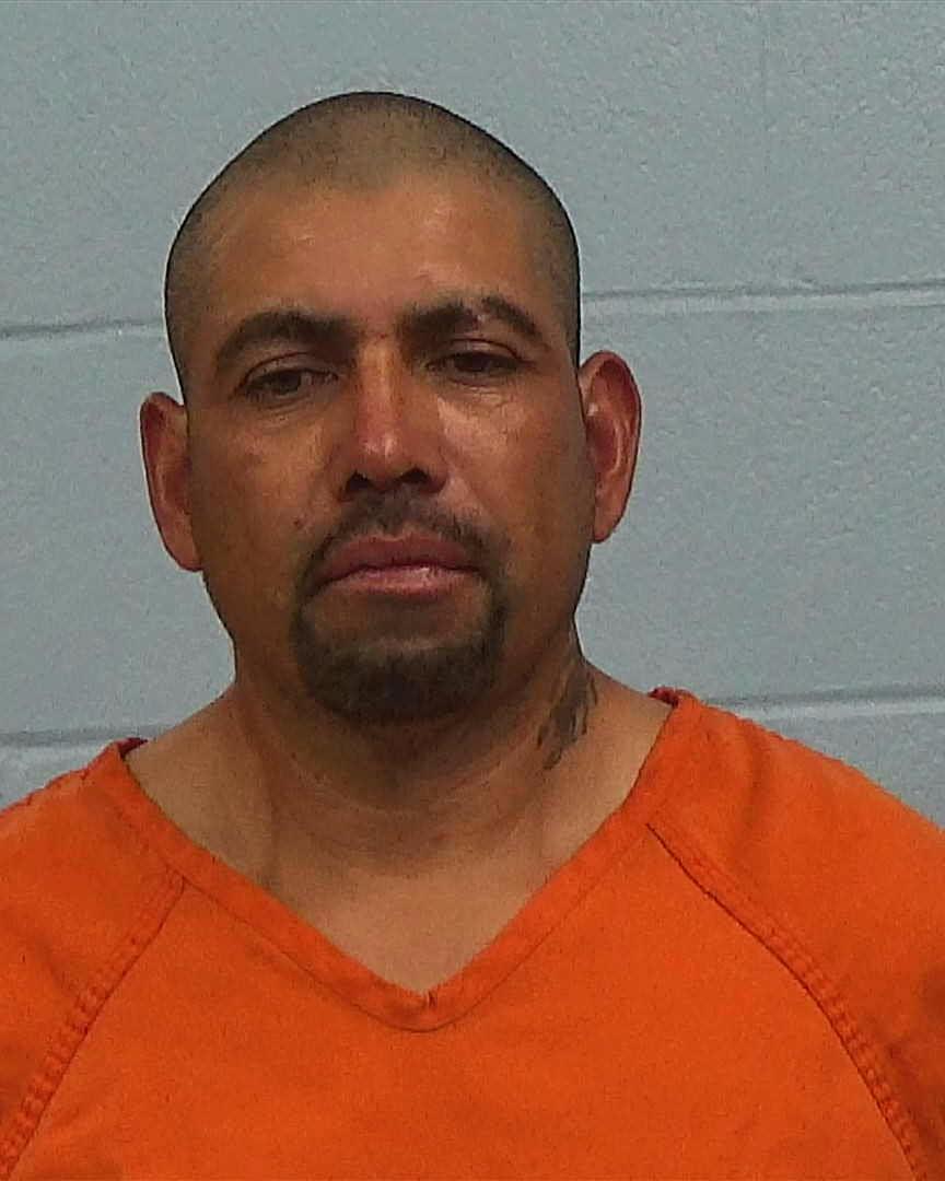 Gomez Zapata, Presbitero booking photo