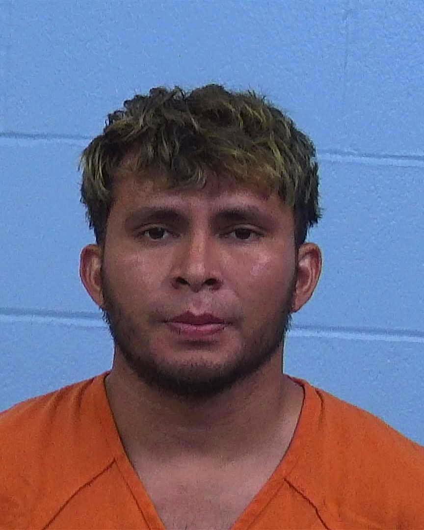 Chevez Chavez, Roberto Carlos booking photo