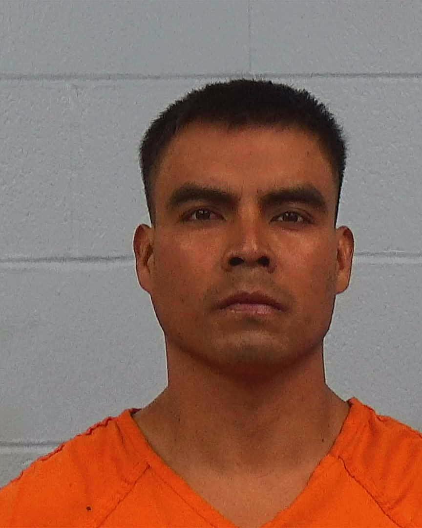 Hernandez Cruz, Julio arrested by Williamson County PD/SO