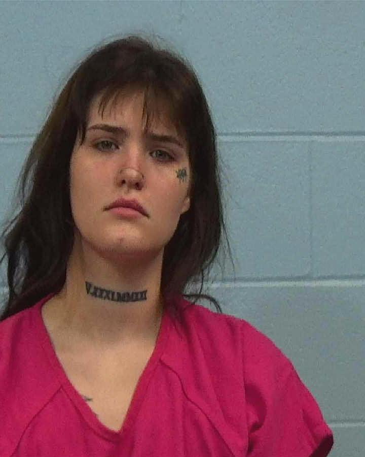 Davis, Aislynn Ann booking photo