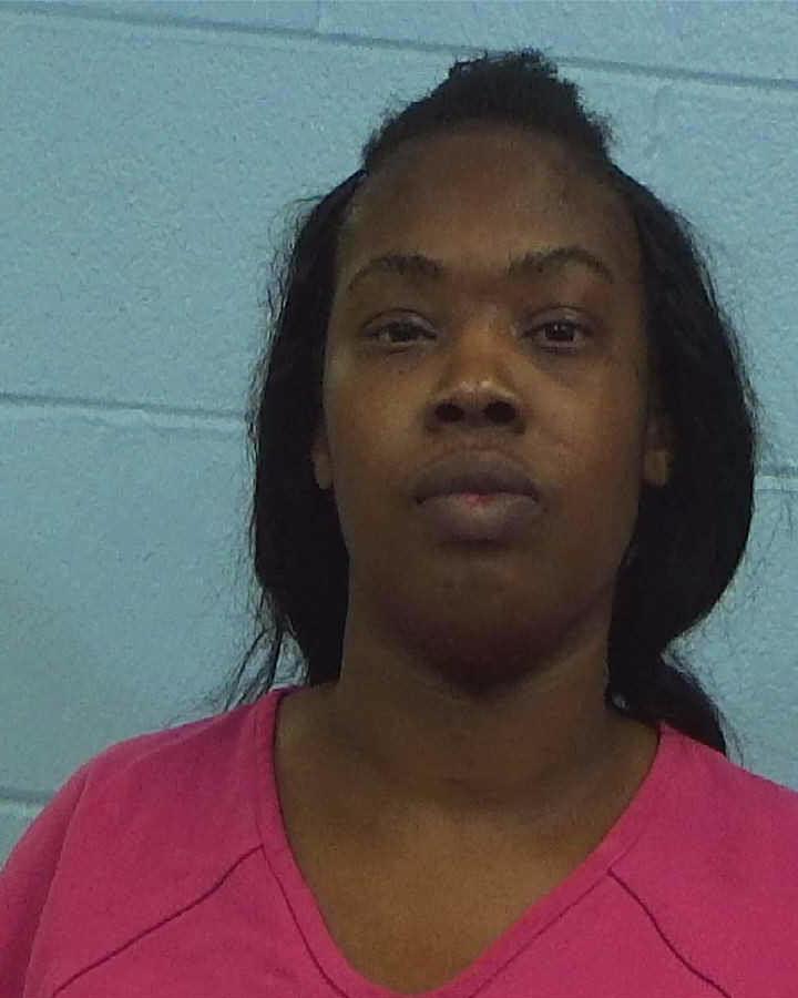 Davis, Willnecia Shantel booking photo