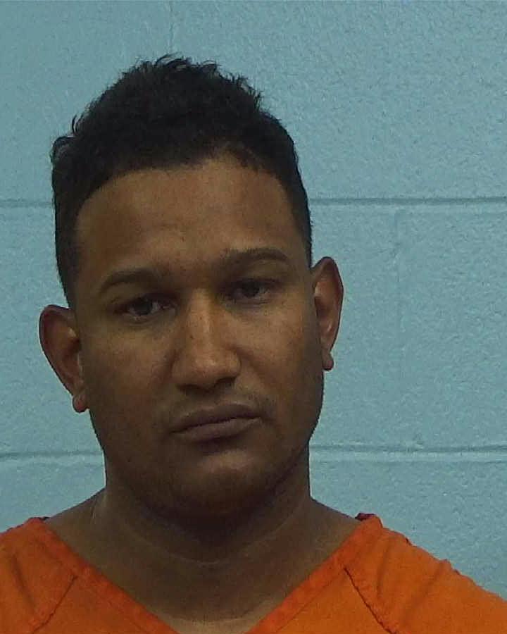 Espinosa-Osoria, Oscar booking photo