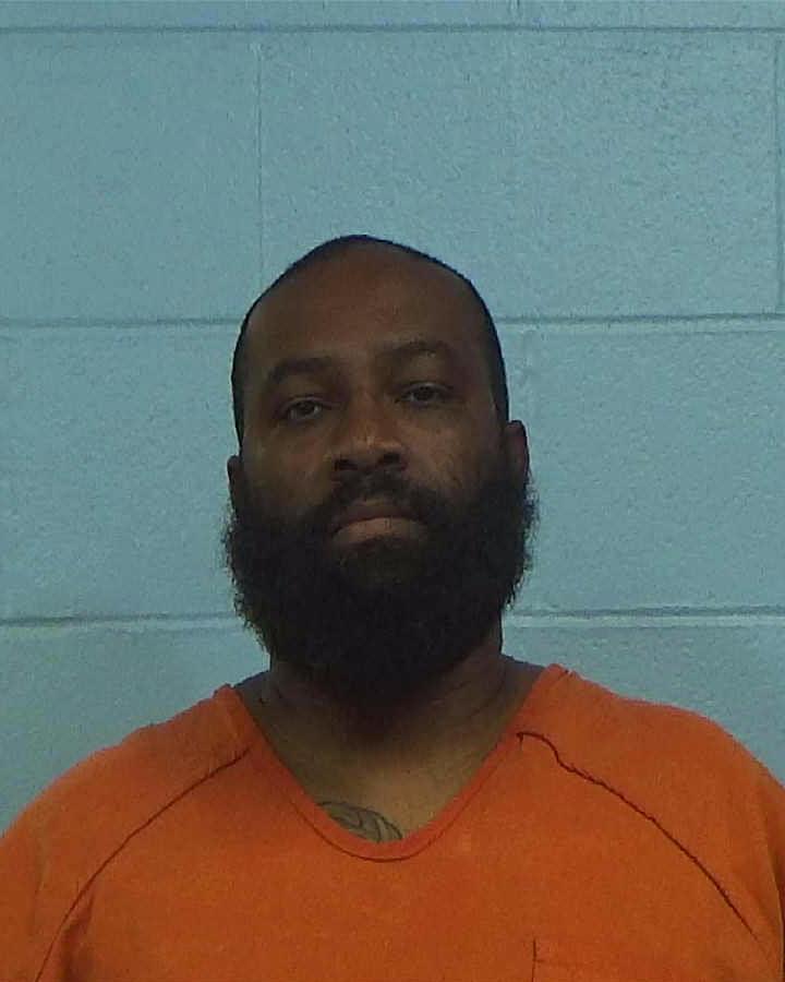 Shannon, Lance Darnell booking photo