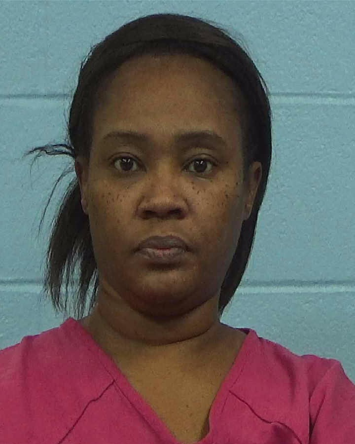 Lewis, Kennica booking photo