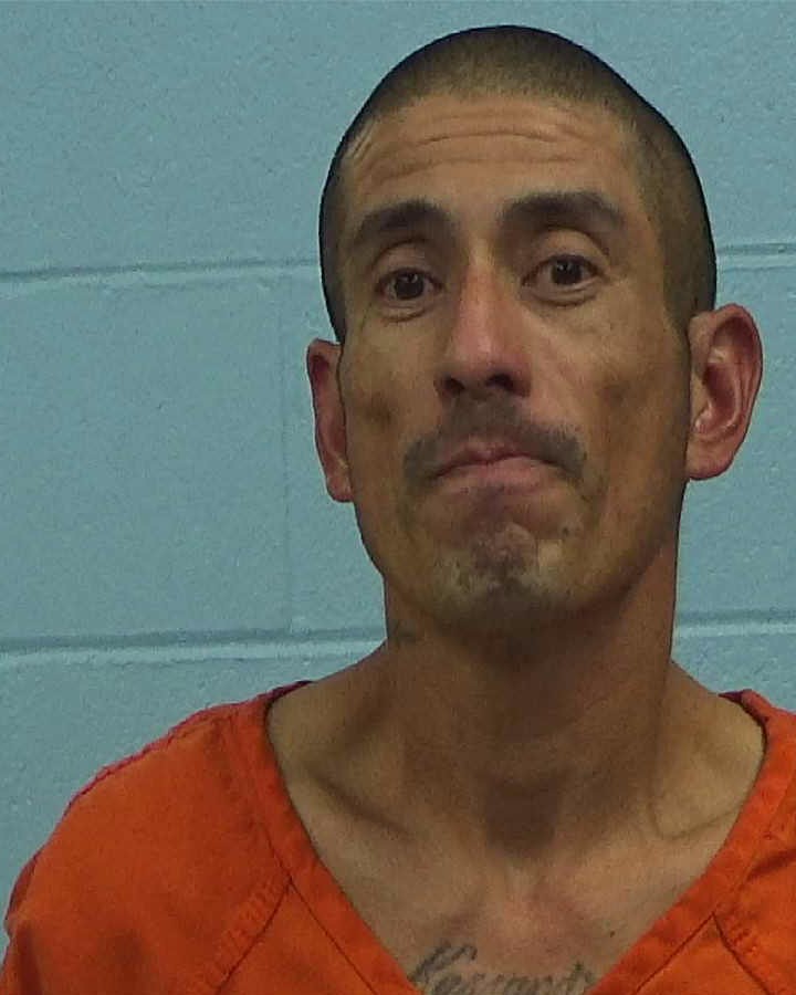 Flores-Alvarado, Roberto booking photo