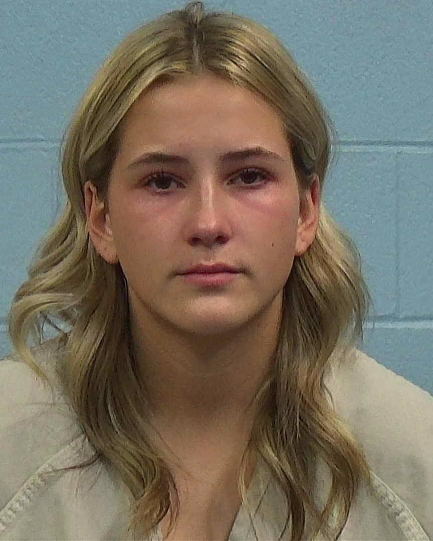 Warr, Isabel Malgosia arrested by Williamson County PD/SO