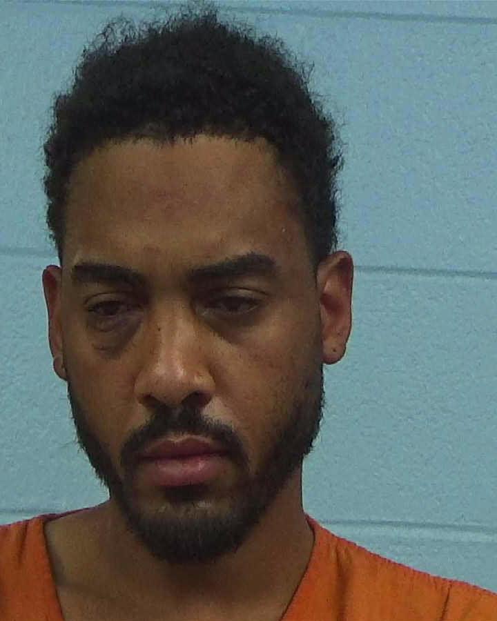 Kelly, Jamil booking photo