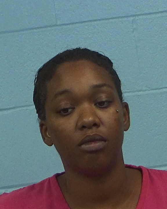 Lee, Waqueesha Jamese booking photo