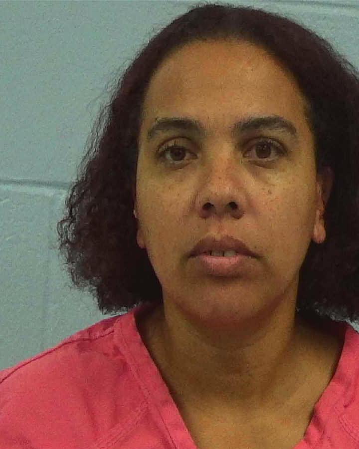 Woods, Kristen Lynn arrested by Williamson County PD/SO