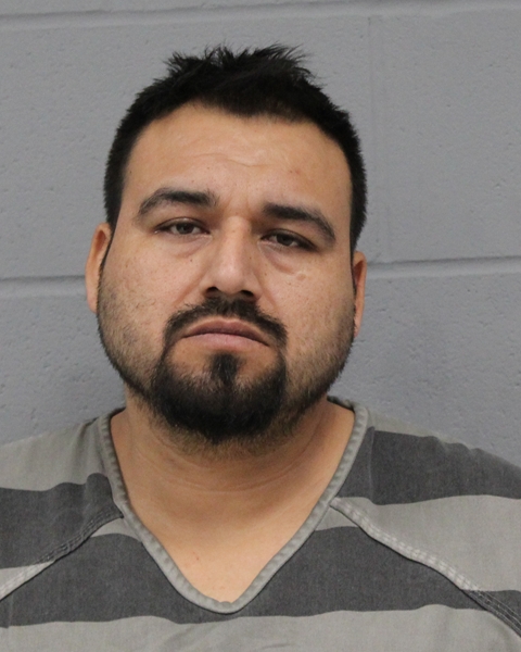 YANCARLOS DOMINGUEZ UGARTE arrested by APD