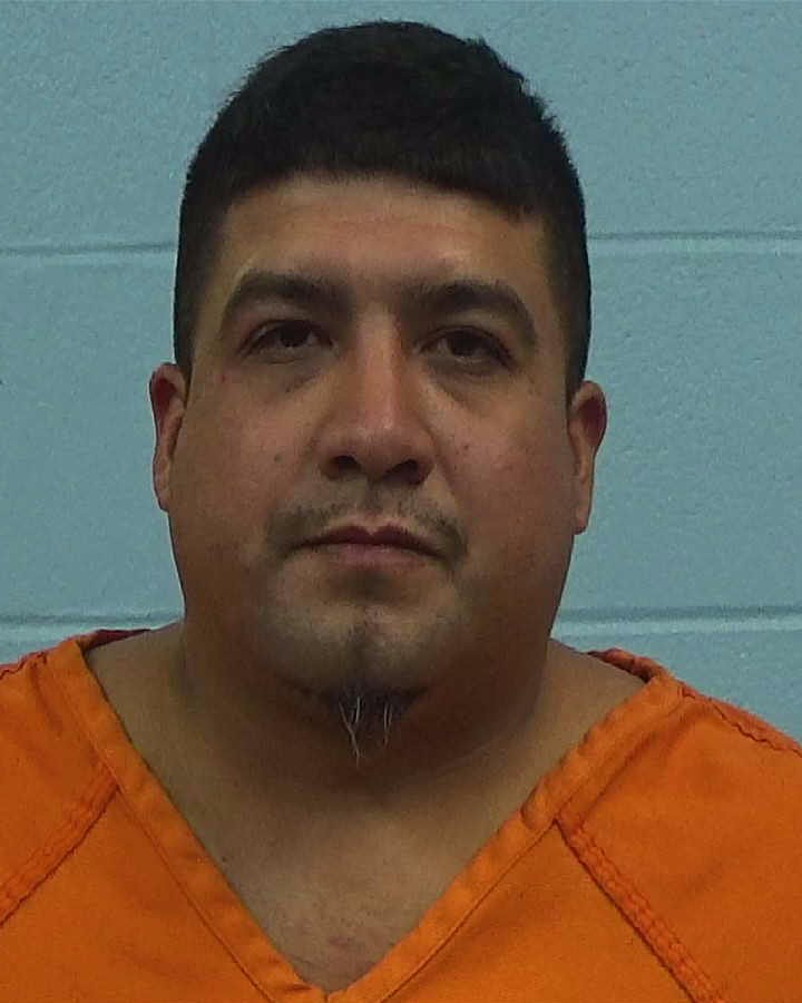 Munoz, Carlos Arturo arrested by Williamson County PD/SO