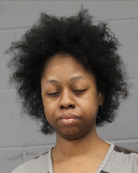 CONNECIA LAKE arrested by APD