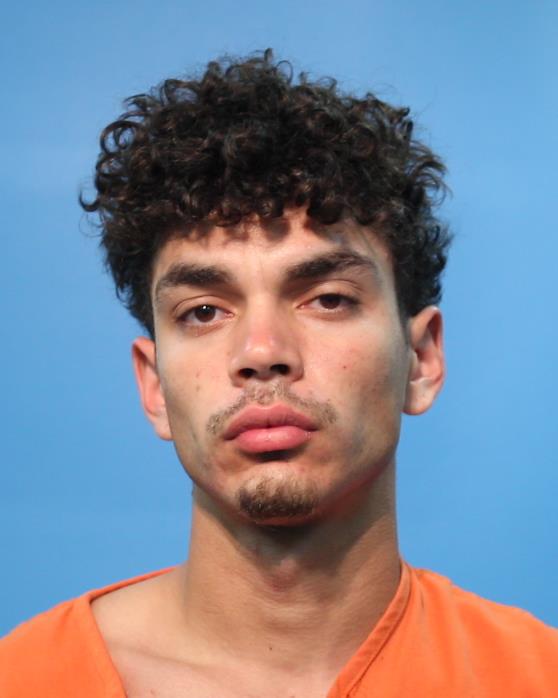 Diaz, Kevin arrested by MAN DEL CS PG 1 >=4G