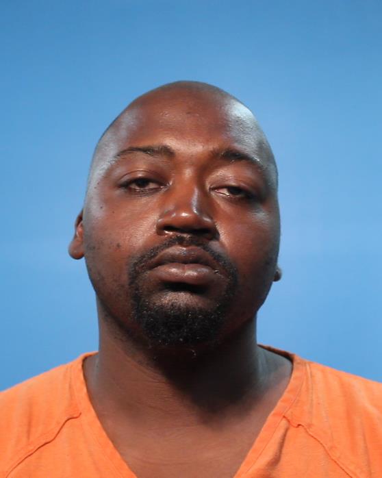 Kincade, Darius booking photo