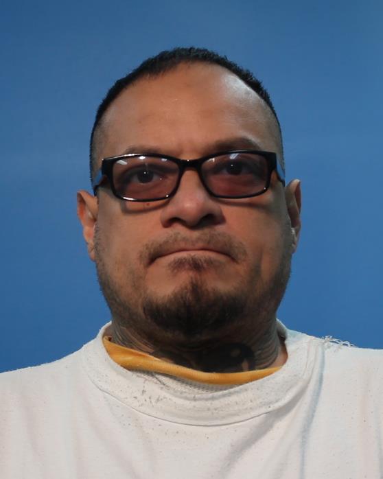 Gomez, Bogar booking photo