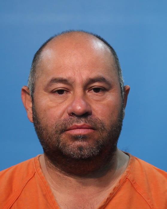 Linares, Juan booking photo