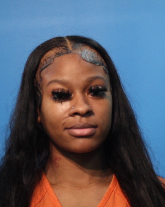 TUCKER, DALEE ALEXIS arrested by Pearland Police Department