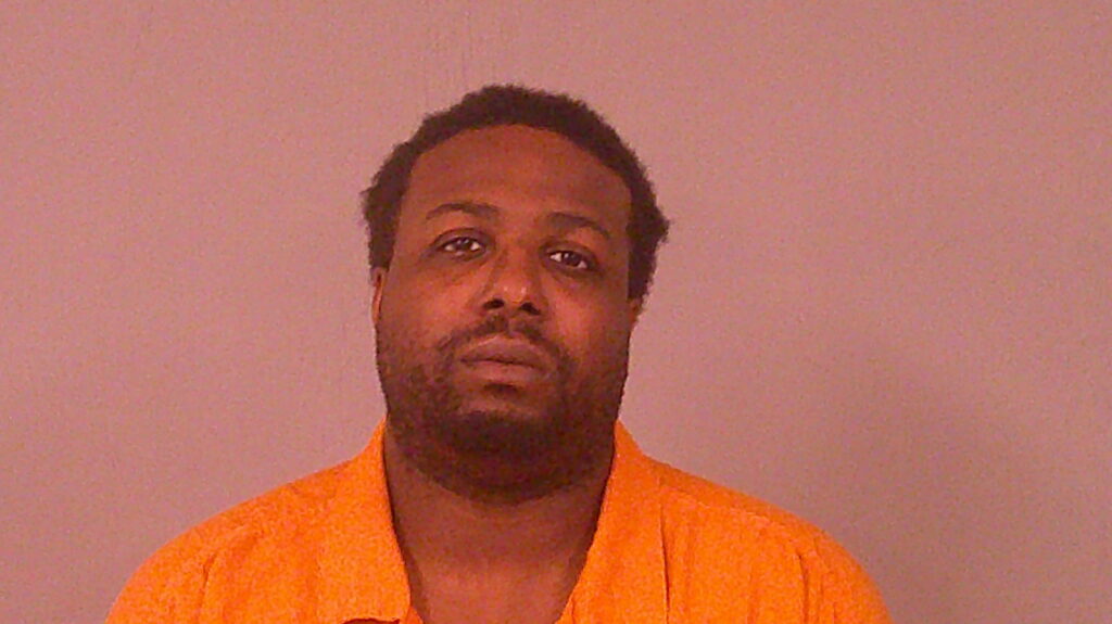 BATES, LEZAIRERICK DEON booking photo