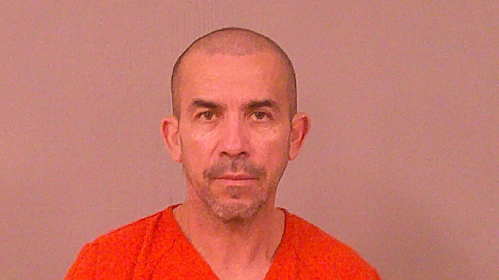 CRUZ FLORES, WILFREDO booking photo