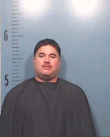 Lara, Gilbert Lee booking photo