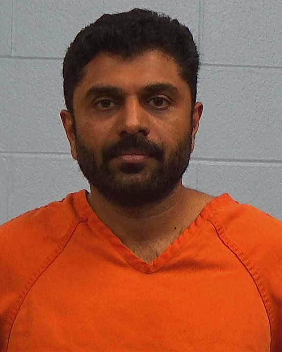 Jagadeesan, Sateesh booking photo