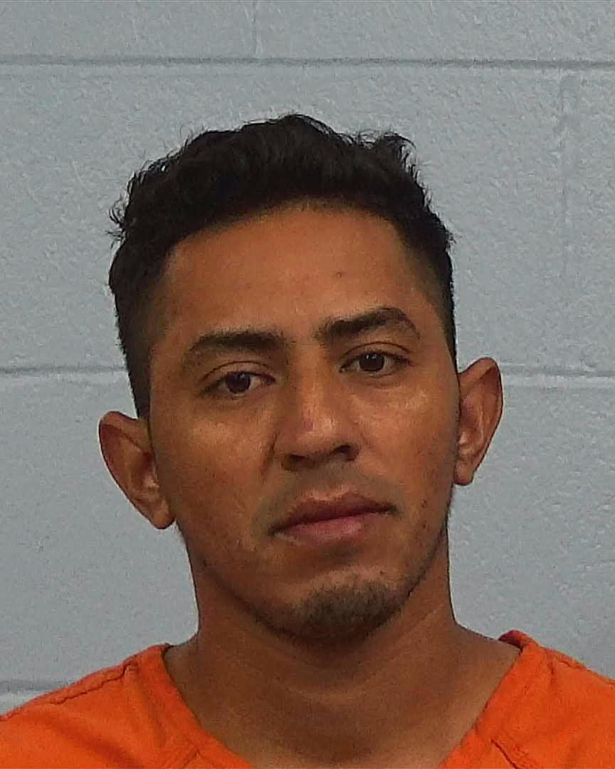 Brionez Cruz, Yuni booking photo