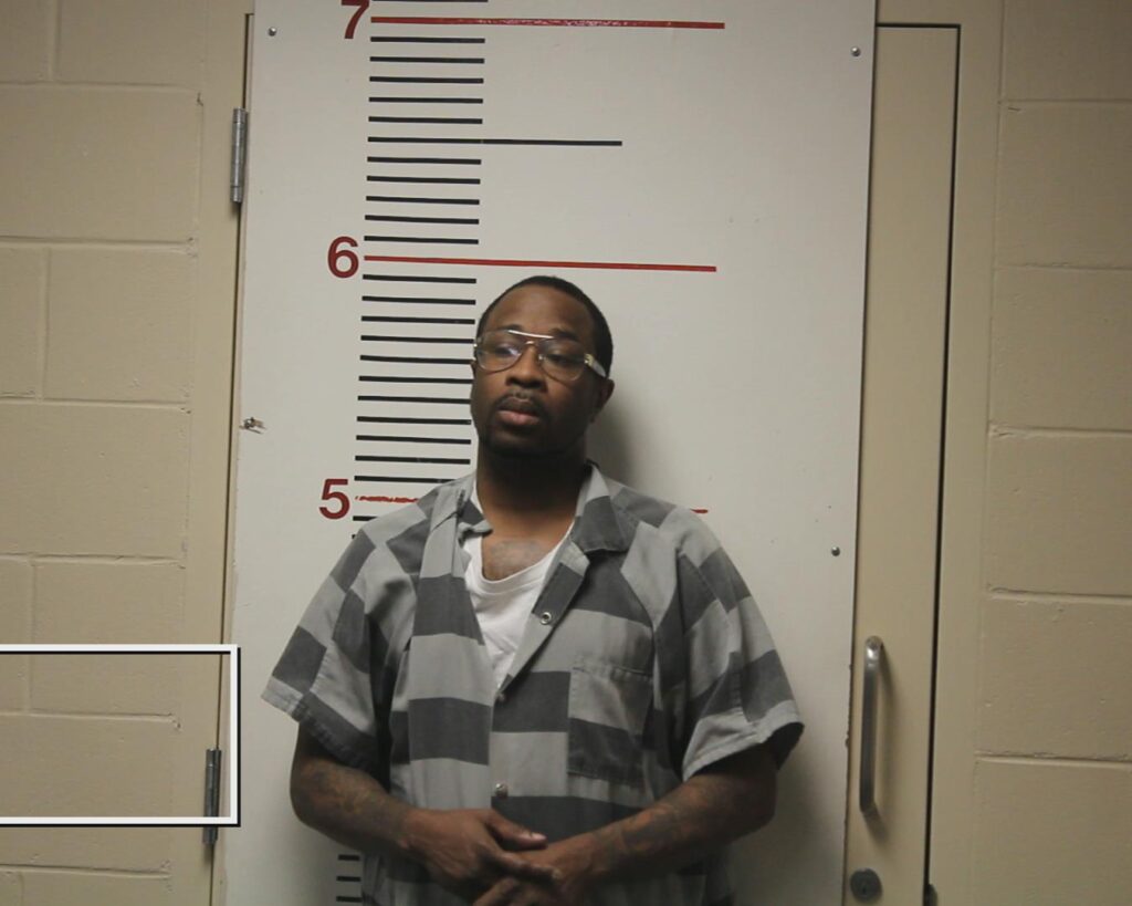 MOORE, DERWIN DWIGHT booking photo