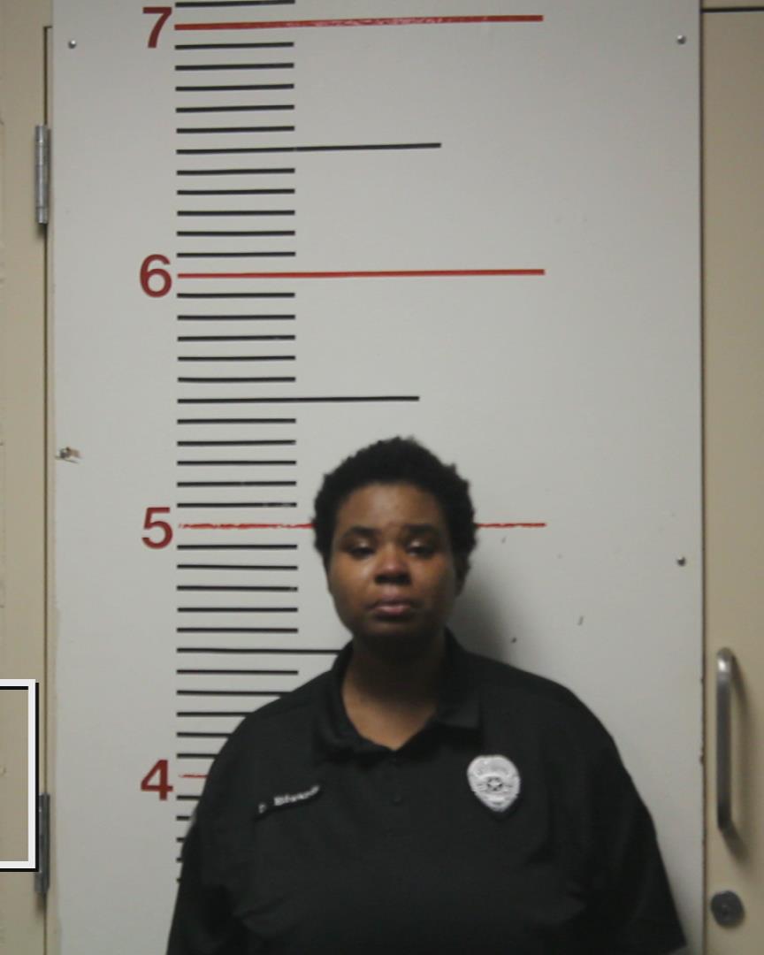 EDWARDS, DAIJERNAE QUANETTE booking photo