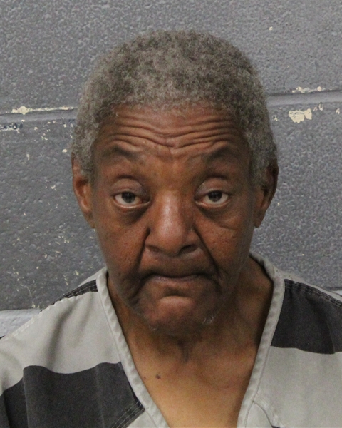 LATRICE HUNTER arrested by APD