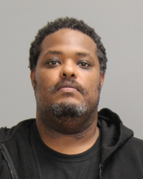 SHIELDS, TREAVEON MARTES booking photo