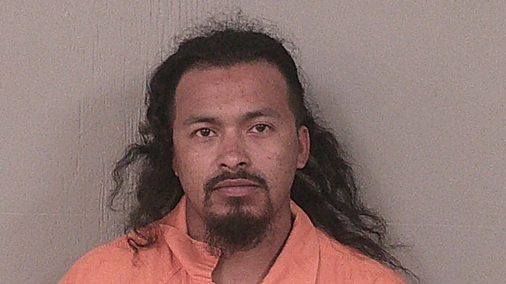 CALDERON-CASTRO, VICTOR YONATHAN booking photo