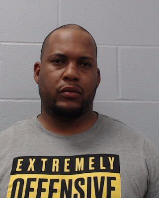 Cruz, Yunier booking photo