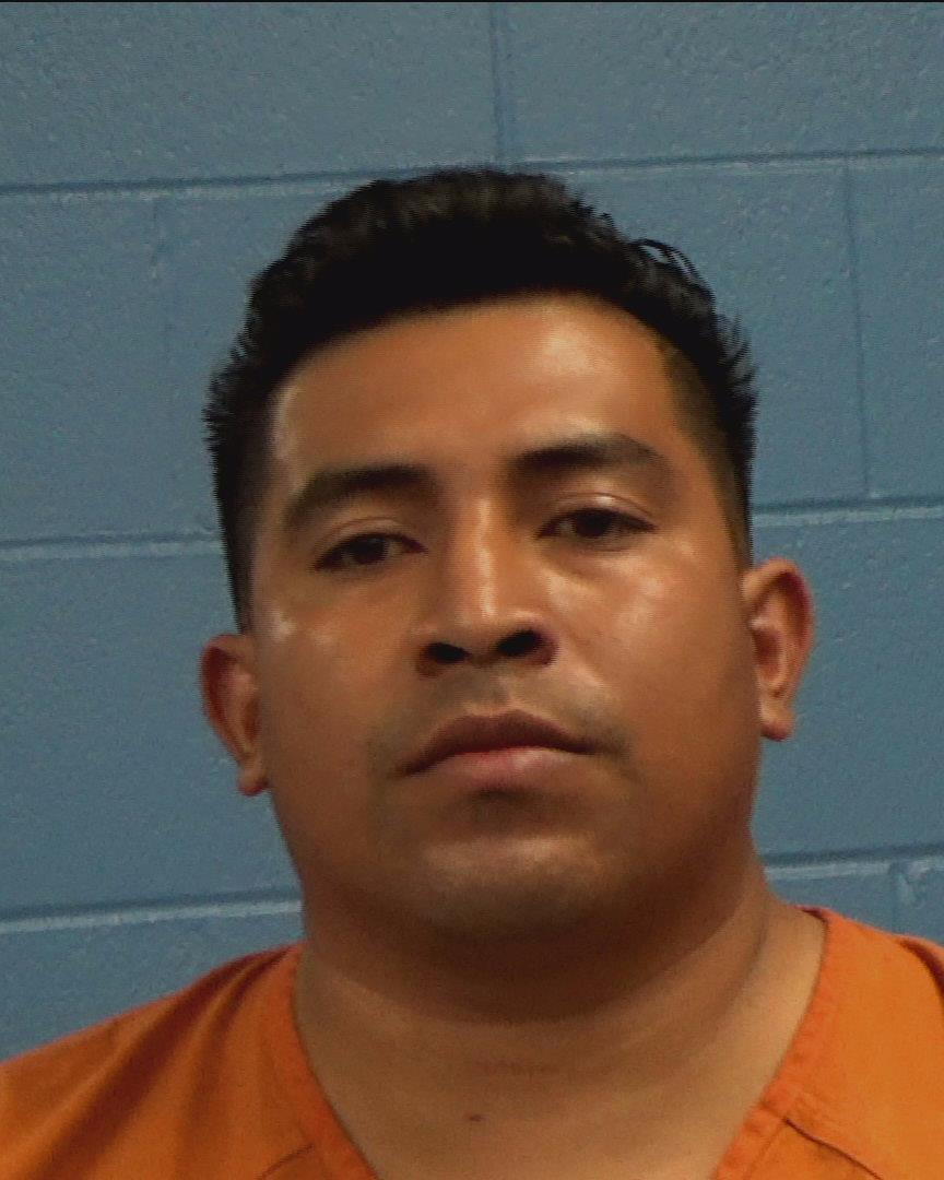 Guardado Lopez, Irvin Omar arrested by Williamson County PD/SO
