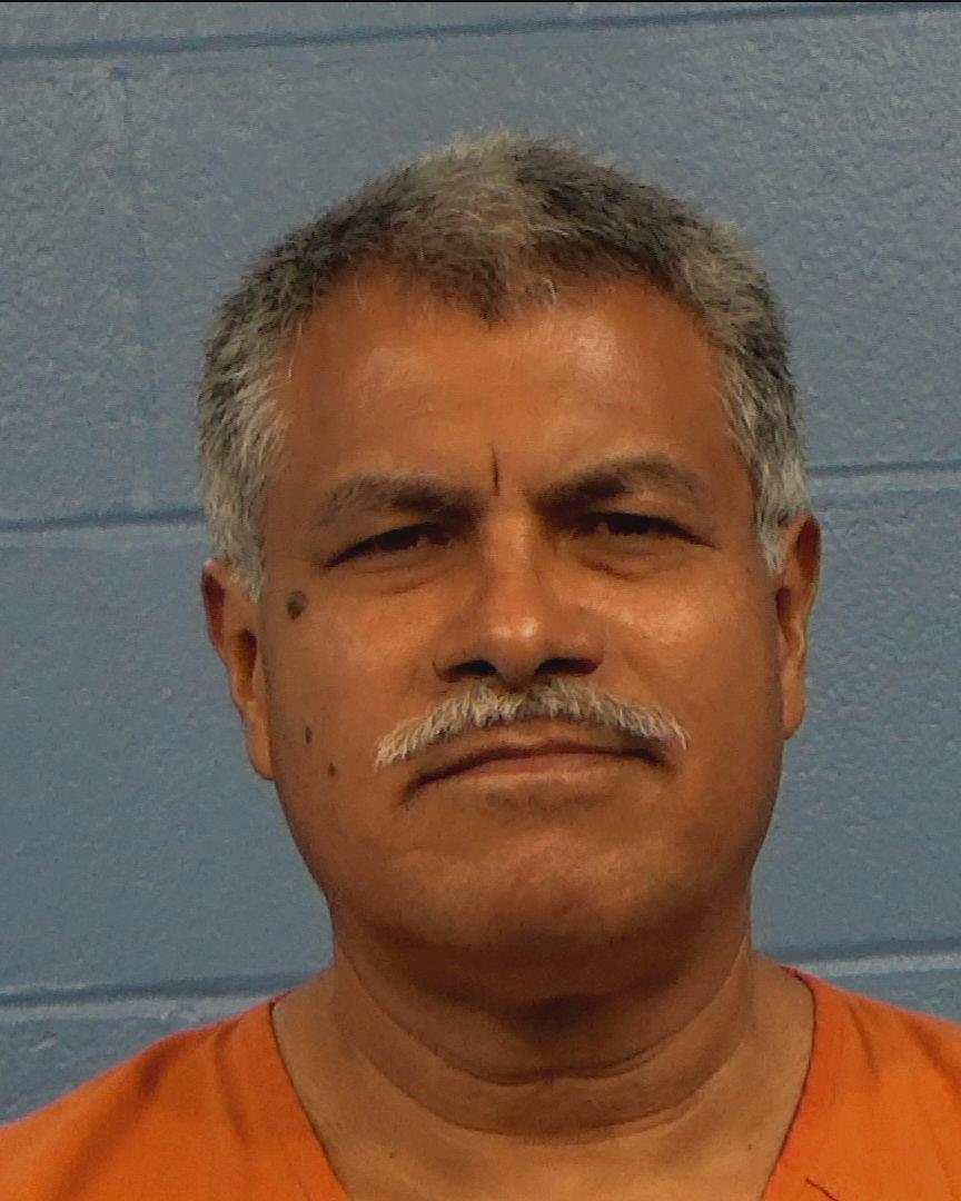 Velasquez-Caro, Roberto booking photo