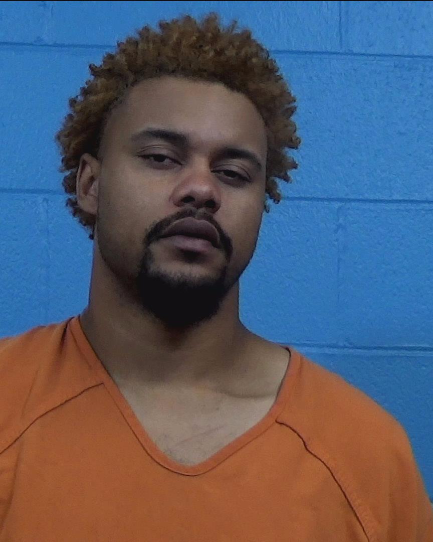 Quinnie, Jacques booking photo