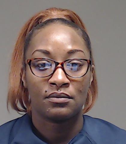 Davis, Ambra Quintes booking photo