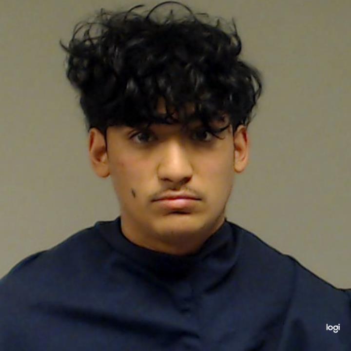 Gonzalez, Angel booking photo