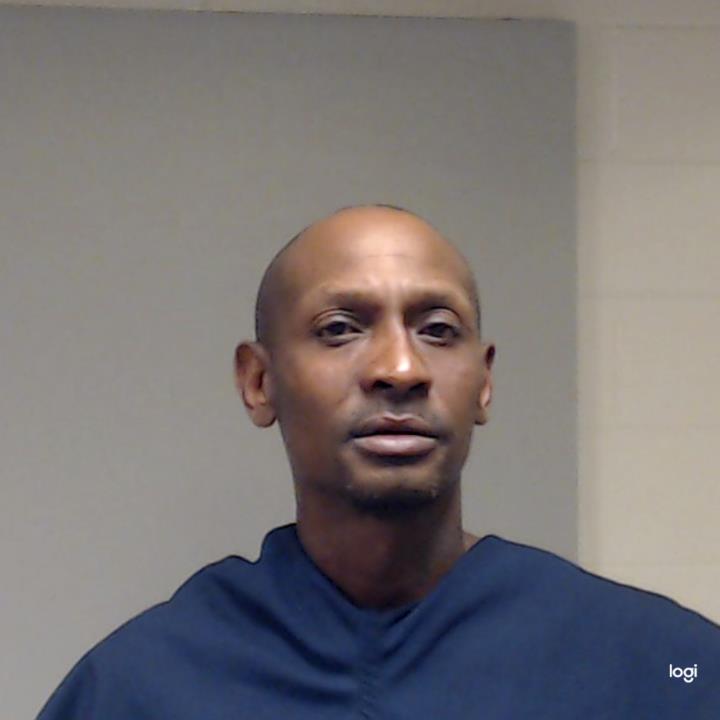 Hall, Thesaloanieus Deon booking photo