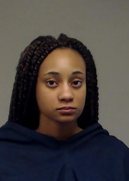 Jones, Laryssia booking photo