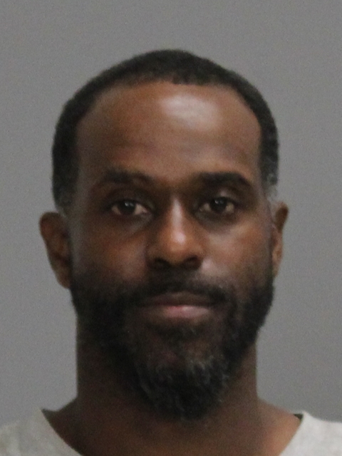 ROBERTS, DARIUS DESMOND booking photo