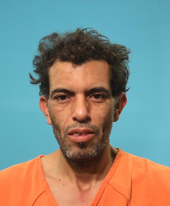 Labriq, Salah booking photo