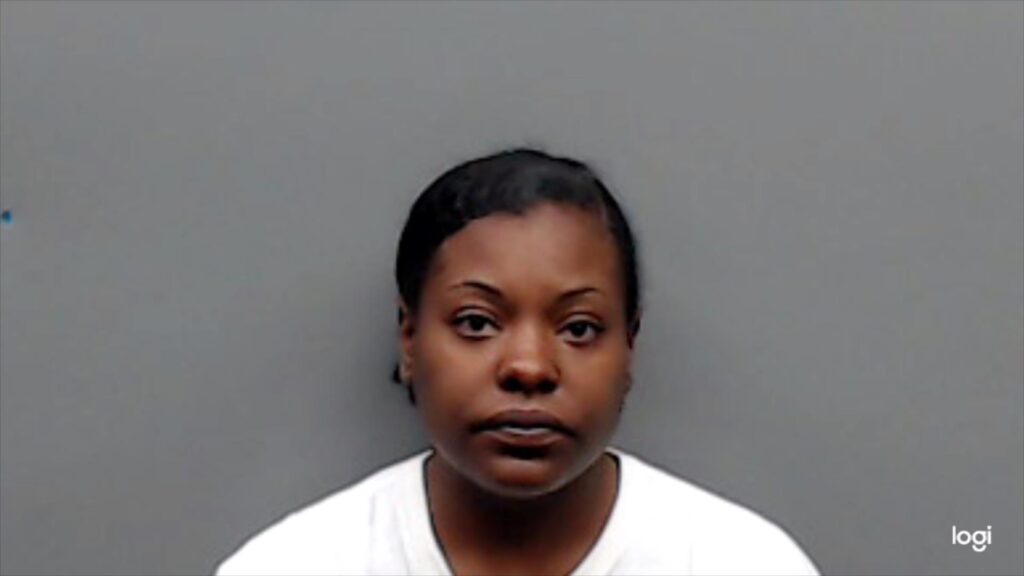 DERRICK, GERAYAUNA PATRICE arrest record in Smith County, Texas DERRICK, GERAYAUNA PATRICE arrested in Smith County, Texas mugshot
