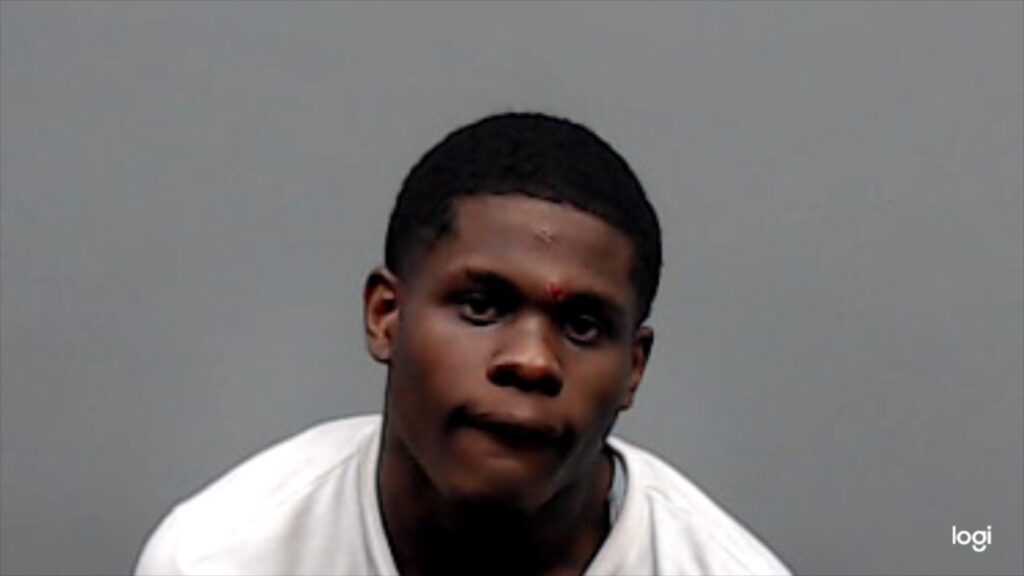 VEASY, KADARIUS arrested in Smith County, Texas mugshot
