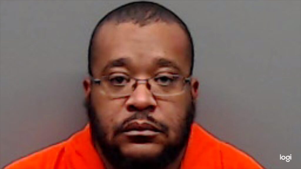 BOLTON, FREDRICK DESHUN arrested in Smith County, Texas mugshot
