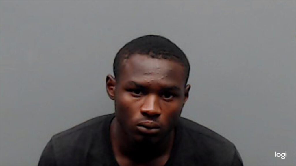 GATES, TRAYVONTE DESHAWN arrest record in Smith County, Texas GATES, TRAYVONTE DESHAWN arrested in Smith County, Texas mugshot