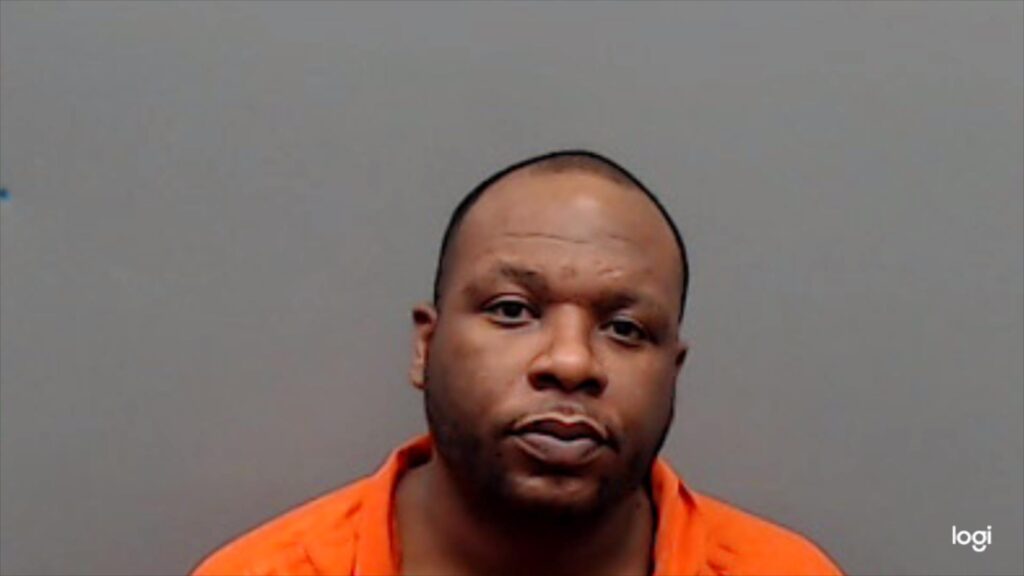 SIMON, ARTRAL TYNIE arrested in Smith County, Texas mugshot