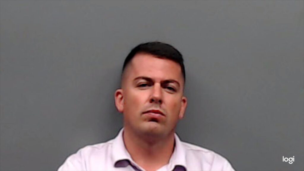 DE-LA-TORRE, ISRAEL CABRERA arrested in Smith County, Texas mugshot