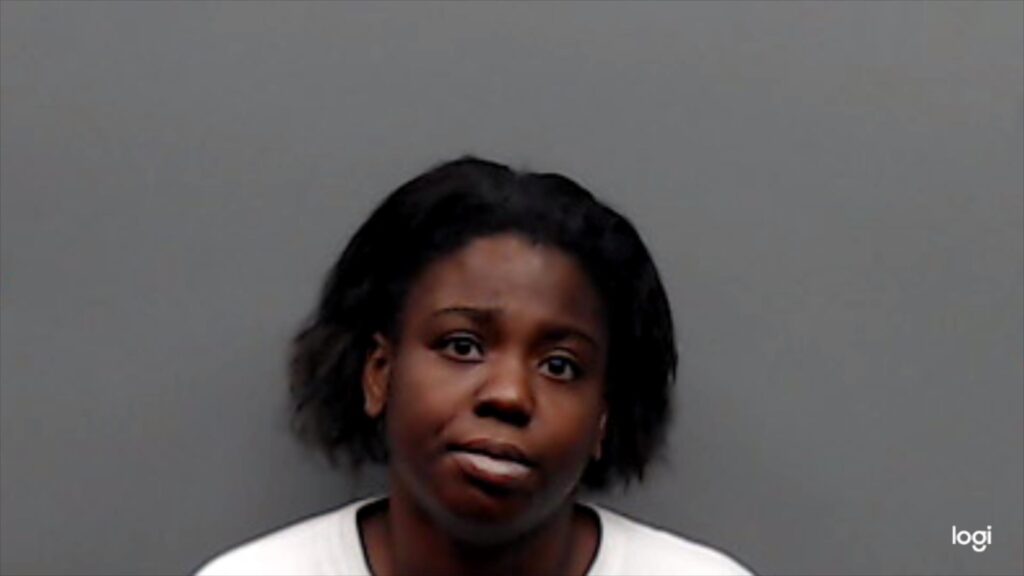 LEWIS, ZENA CREASHAY arrested in Smith County, Texas mugshot