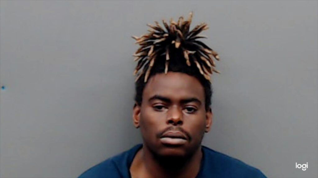 DENNIS, DAMION DEVUNTAY arrested in Smith County, Texas mugshot