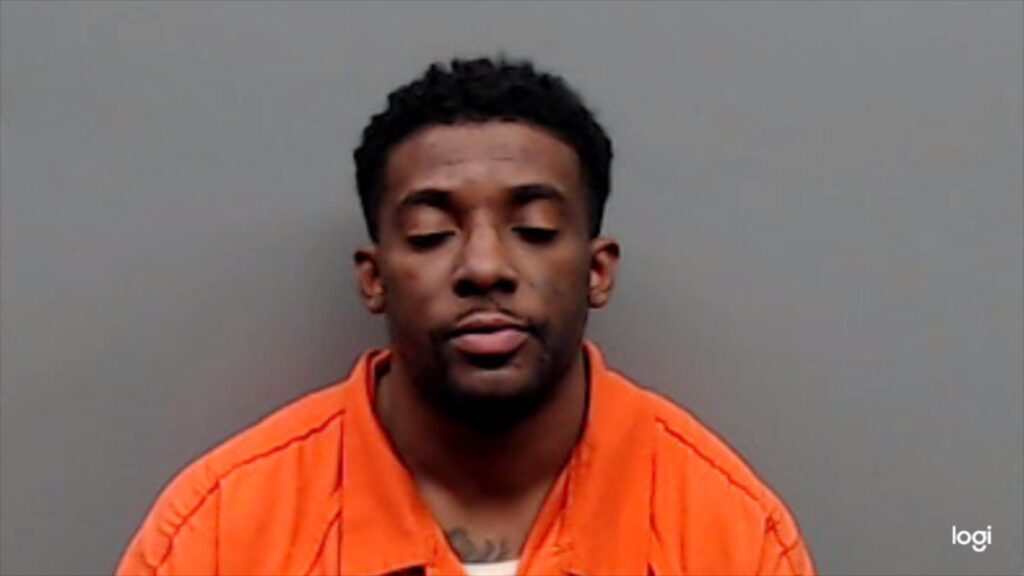 DARNELL, DEALVIN DETRAVEON booking photo